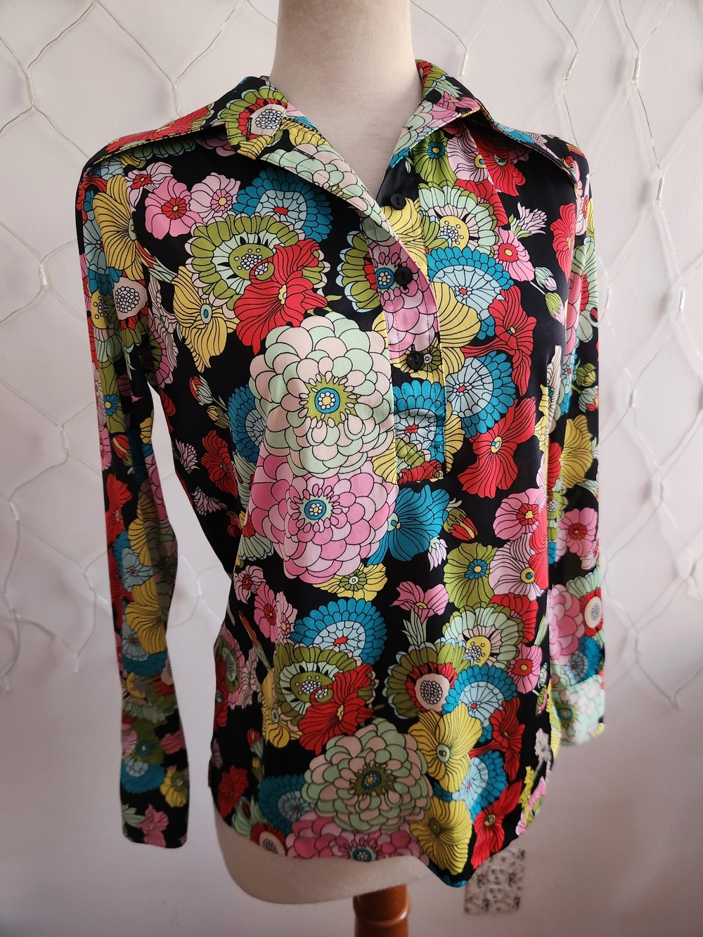 70s Vintage Floral Button Down Tunic Top • Daggar Collar • Size Medium
